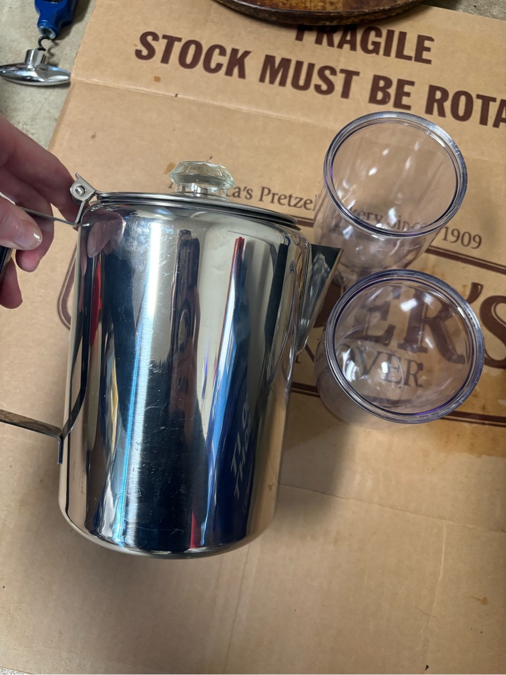 Stainless steel perculator and set of 2  Clear Plastic Drinking Glasses